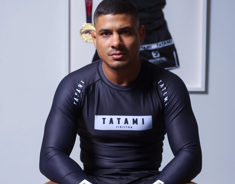 O noua colectie a reintrat in stoc! Athlete de la Tatami e din nou pe BJJmall.ro!