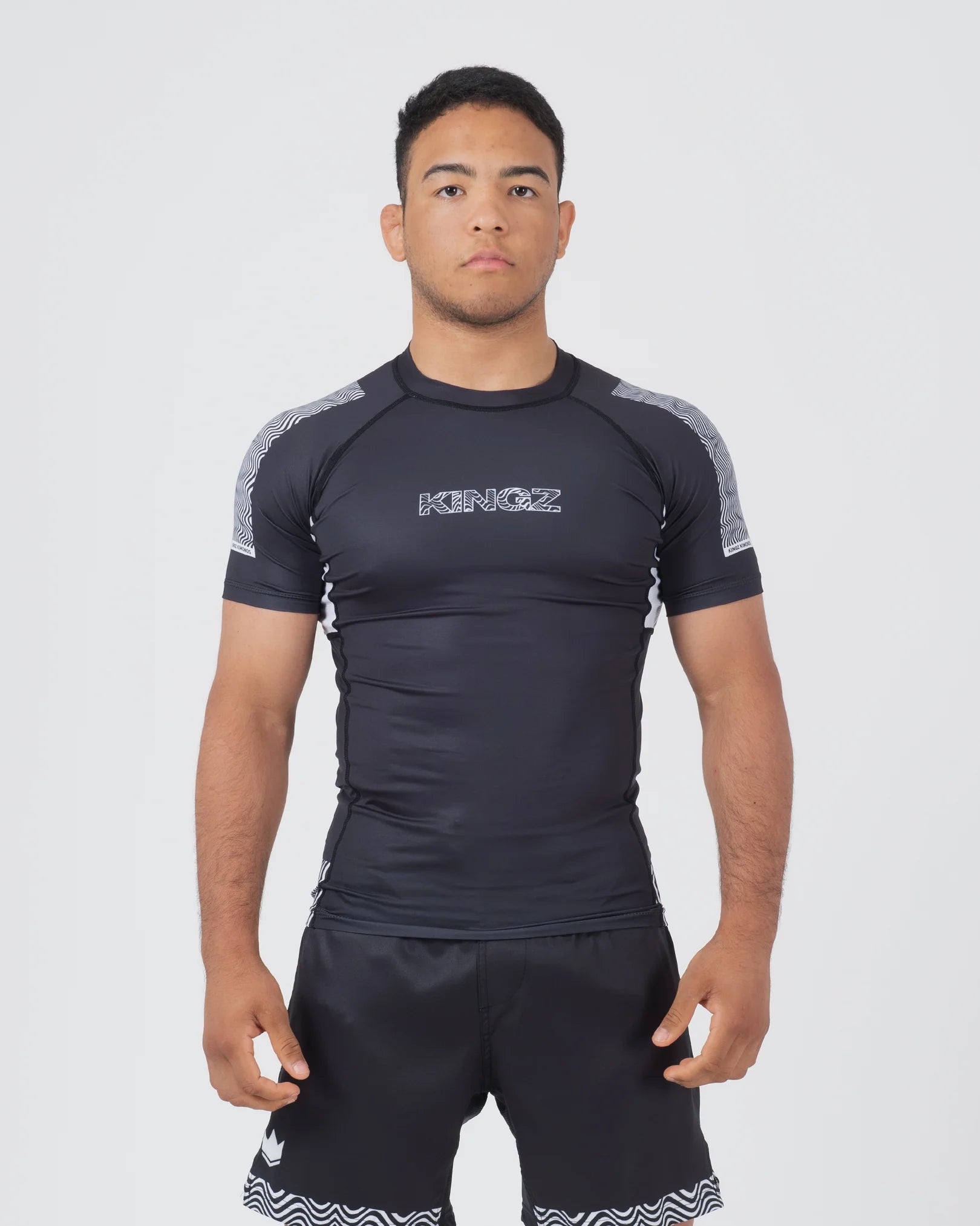 Rashguard Maneca Scurta KINGZ Flow - Negru