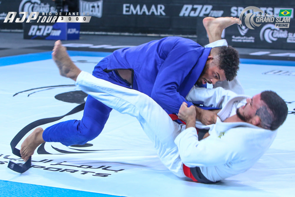 3 mari beneficii de a calatori prin lume pentru a participa la turneele de BJJ organizate de AJP Tour!