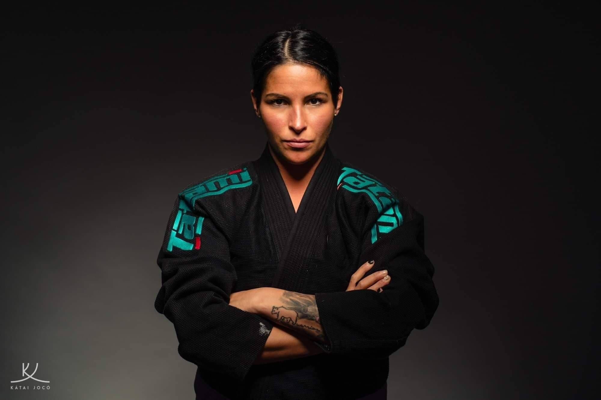 RO: "Luna Femeii" cu Eszter Kodolanyi: Brazilian Jiu Jitsu a fost sportul care mi-a cucerit inima | HU: A Nők Hónapja Eszter Kodolányi-val: A brazil jiu-jitsu volt az a sport, amely meghódította a szívemet!