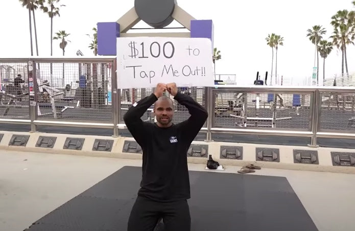 O centura mov in BJJ a lansat o provocare: $100 pentru oricine reuseste sa-l submita! (VIDEO)
