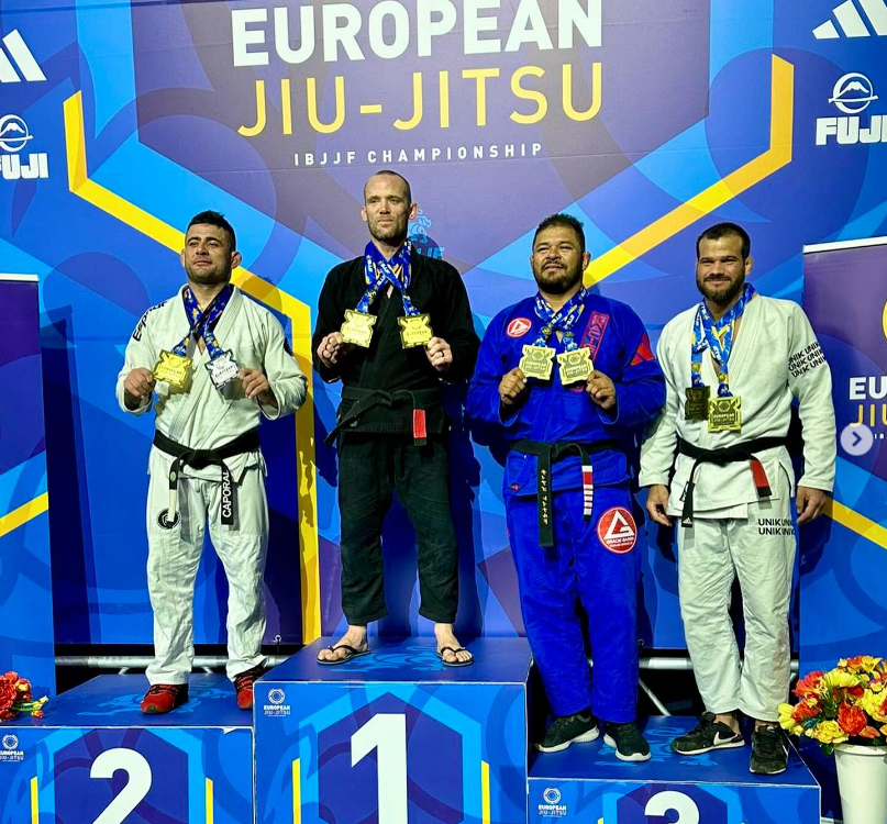 Josh Hinger, sportiv Tatami Fightwear, a devenit dublu campion european la Paris!
