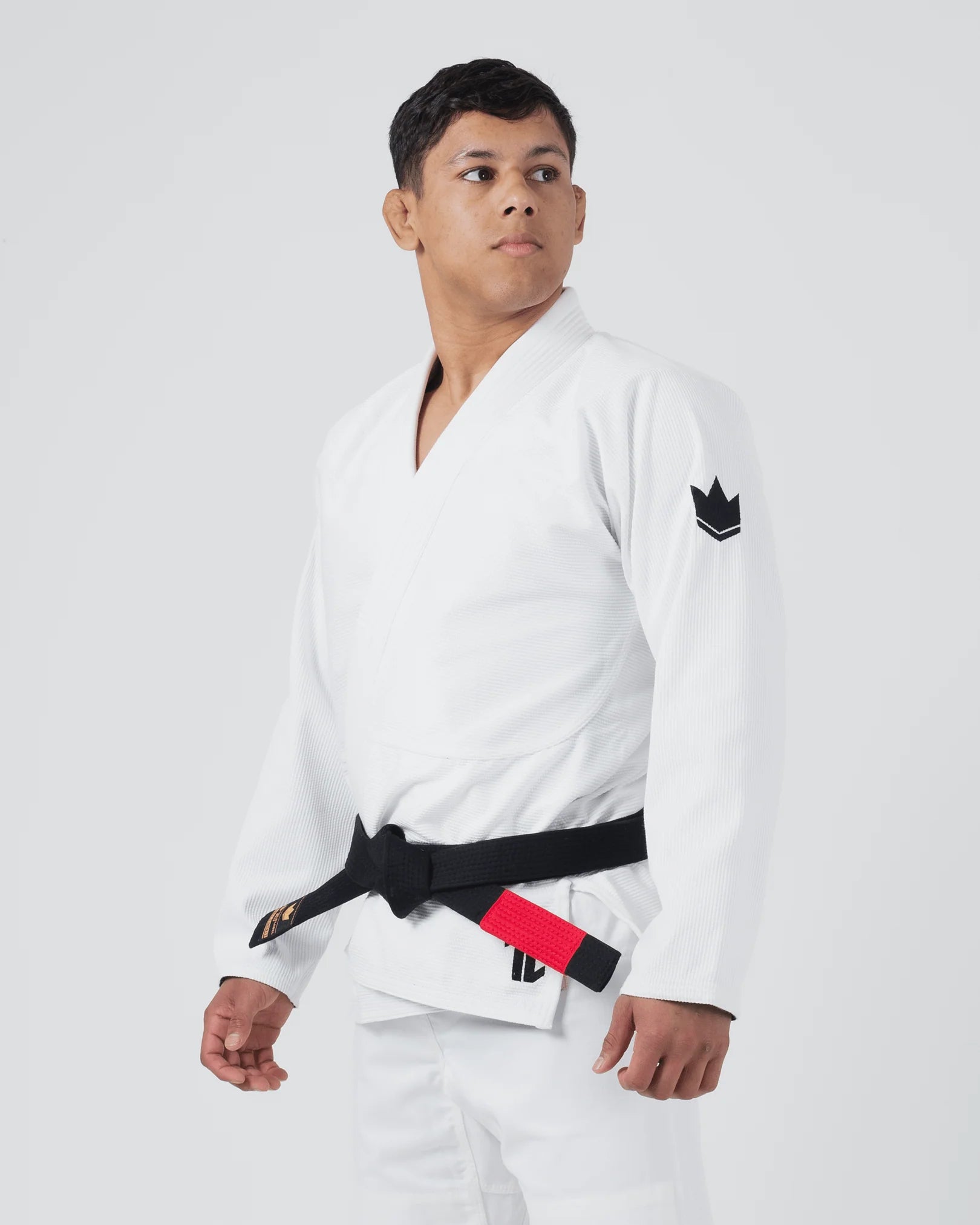 Kimono Brazilian Jiu Jitsu KINGZ The One V2 Alb poza facuta de aproape din lateral-fata-stanga