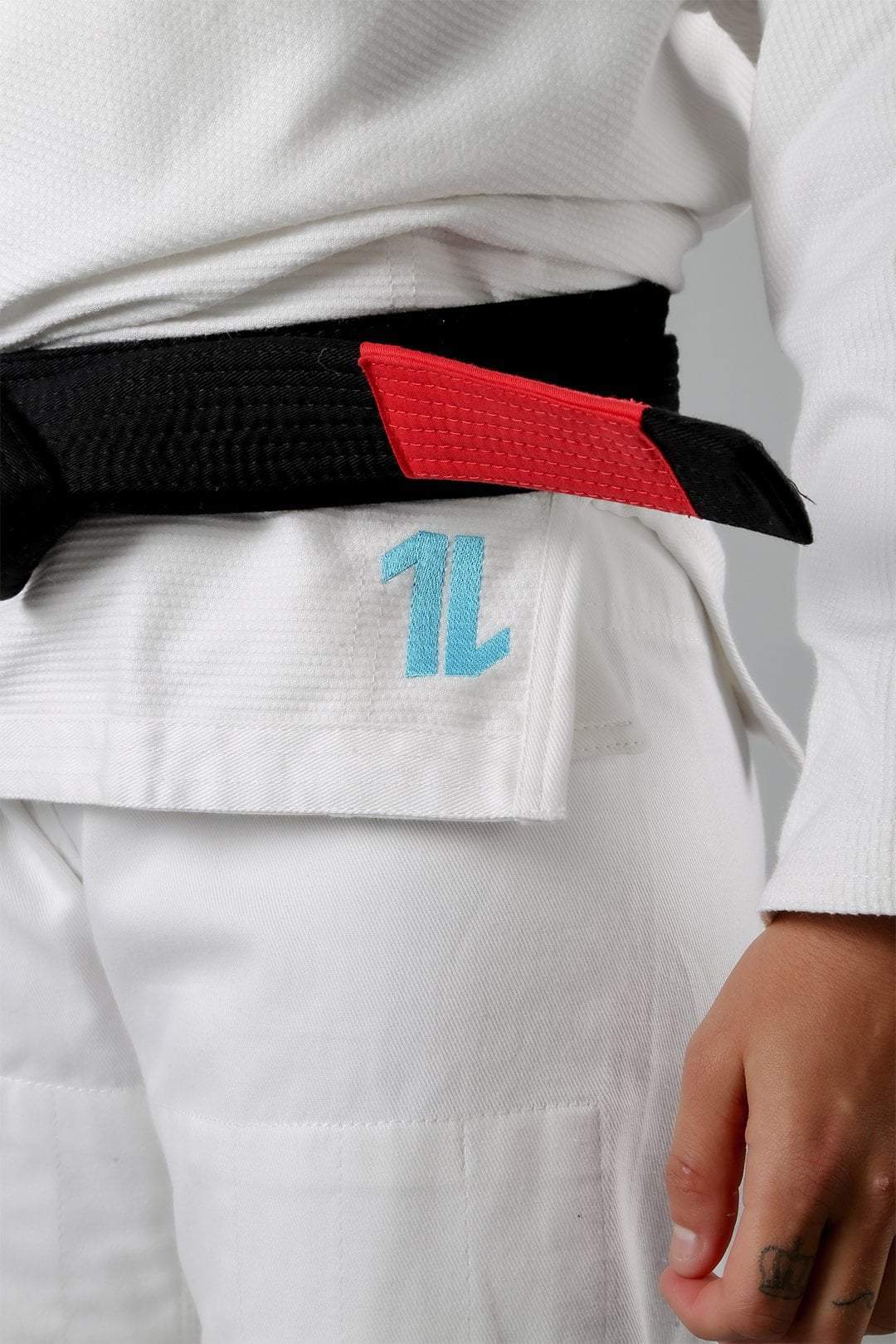 KINGZ BJJ GI KINGZ The ONE Womens Jiu Jitsu Gi - White/Sky Blue - FREE White Belt