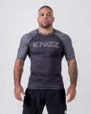 Rashguard Maneca Scurta KINGZ Noise V2 Negru / Alb